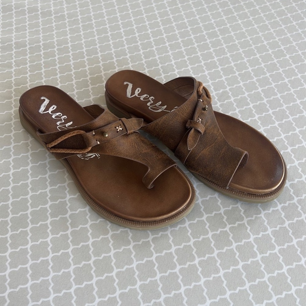 Very G Sandals